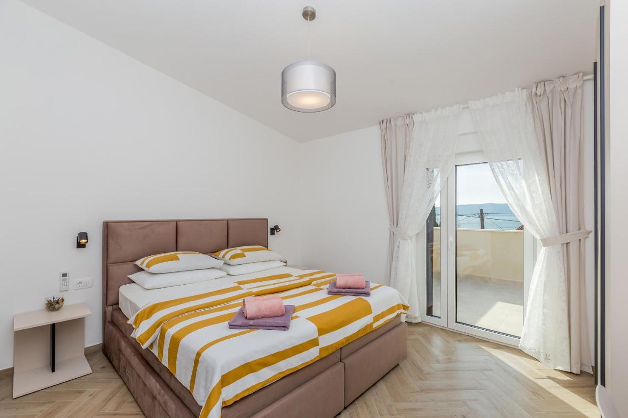 Holiday House Villa Andro Pinezići Kültér fotó