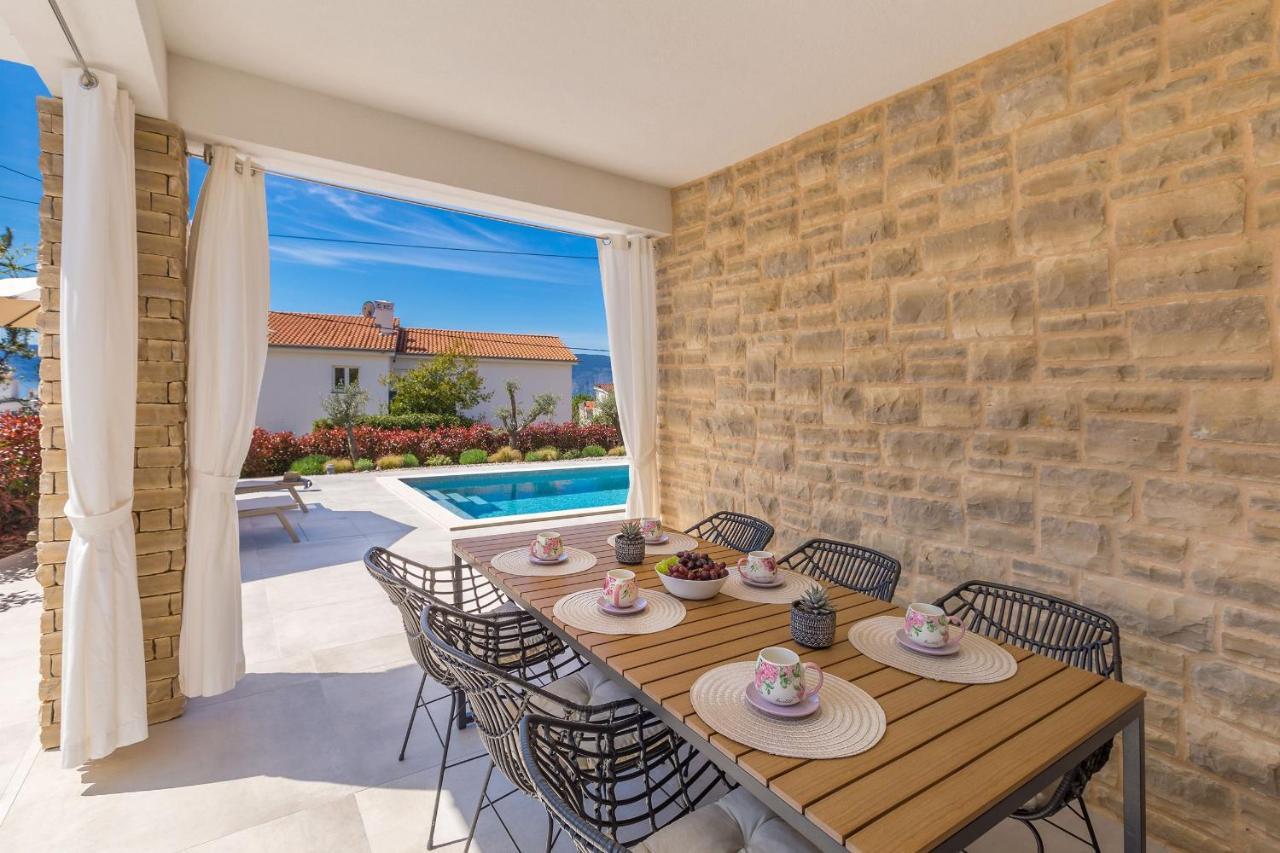 Holiday House Villa Andro Pinezići Kültér fotó